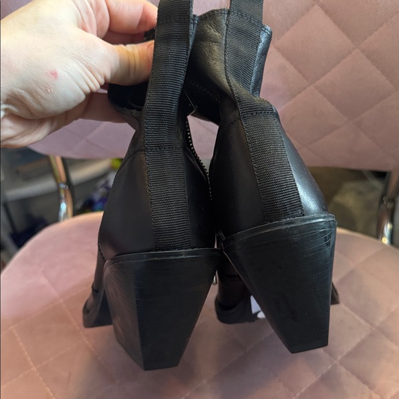 *NEW* ZARA CALF LEATHER COWBOY ANKLE BOOT 37 - Picture 10 of 10